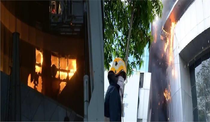 खाकी कर्मी जल्द ही खादी के साथ आएंगे नजर : केवीआईसी