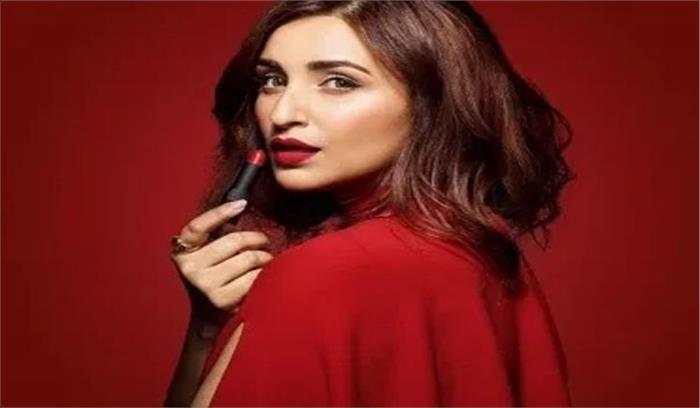 ग्लैम अवतार में दिखे महीनों हो गए : परिणीति चोपड़ा ग्लैम अवतार में दिखे महीनों हो गए : परिणीति चोपड़ा