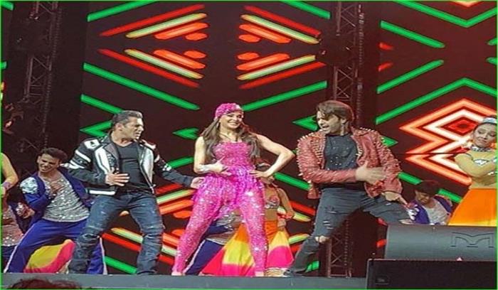 मुन्नी बदनाम हुई पर जैकलीन के साथ नाचे सलमान मुन्नी बदनाम हुई पर जैकलीन के साथ नाचे सलमान