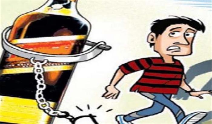 ढाबे में परोसी जाती रही शराब दो पक्षों विवाद, थाने में ताला