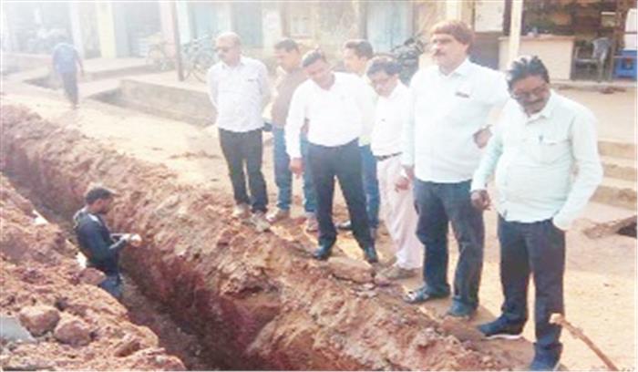 पाईप-लाईन विस्तारीकरण कार्य का निरीक्षण