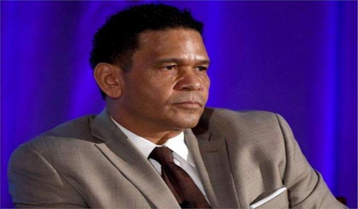 संगीत निर्माता बेनी मेडिना पर लगा यौन उत्पीड़न का आरोप