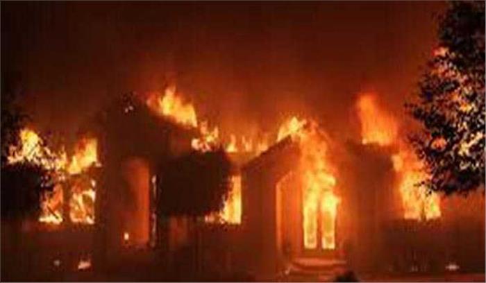 बिहार में आग लगने से 200 घर जलकर खाक