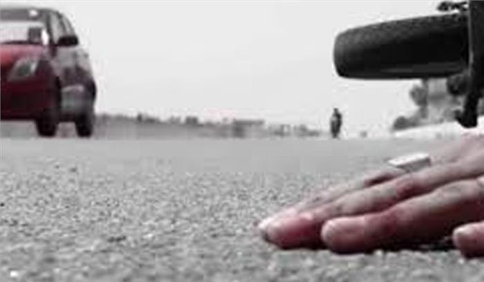 बिहार : अनियंत्रित ट्रक से कुचलकर 3 परीक्षार्थियों की मौत