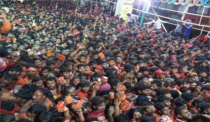 बिहार के प्रसिद्ध गरीब नाथ मंदिर में भगदड़, कई कांवड़िये घायल