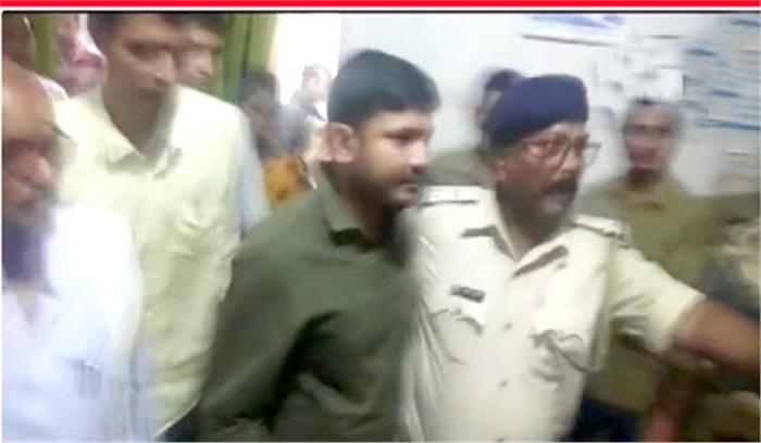 एईएस पीड़ित बच्चों से अस्पताल मिलने पहुंचे कन्हैया का विरोध