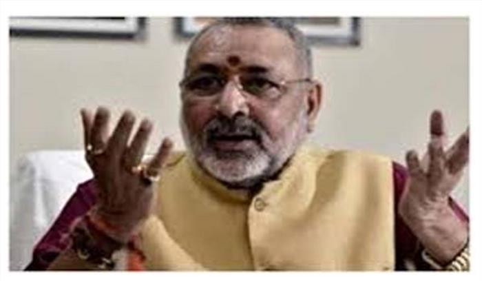 केंद्रीय मंत्री गिरिराज ने राजनीति से संन्यास के संकेत दिए केंद्रीय मंत्री गिरिराज ने राजनीति से संन्यास के संकेत दिए