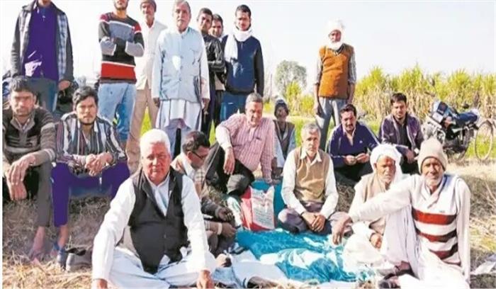 दिल्ली-मेरठ एक्सप्रेस का काम किसानों ने रोक कर किया विरोध