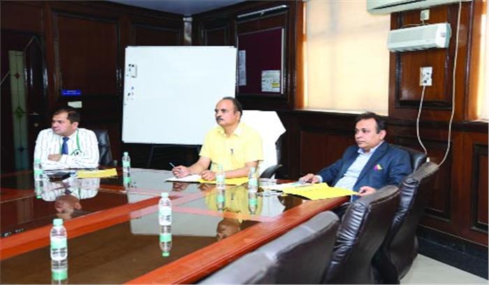 विचार शिविर में उद्यमी बनने व कठिन परिश्रम के लिए किया प्रेरित