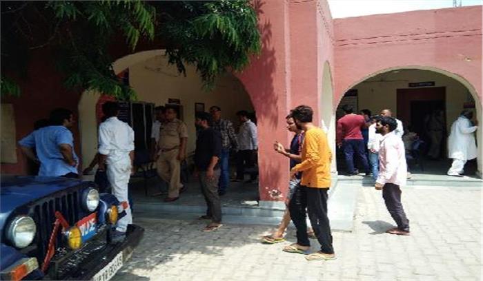 एनपीसीएल व पुलिस टीम पर हमला