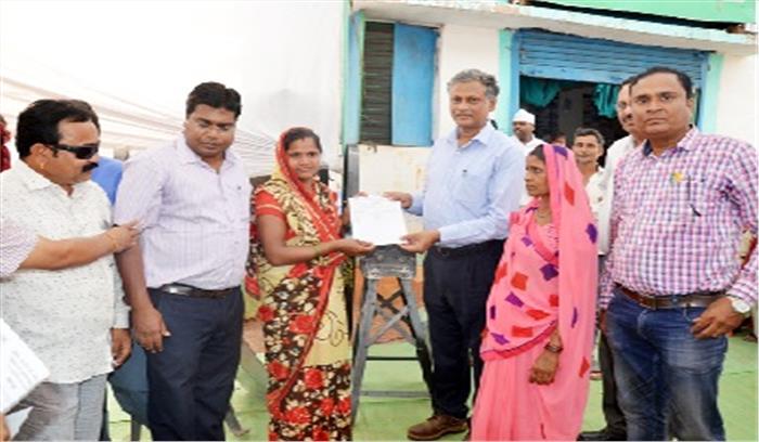 एनटीपीसी सीपत ने बांटी किसानों को नि:शुल्क चारा कटिंग मशीन