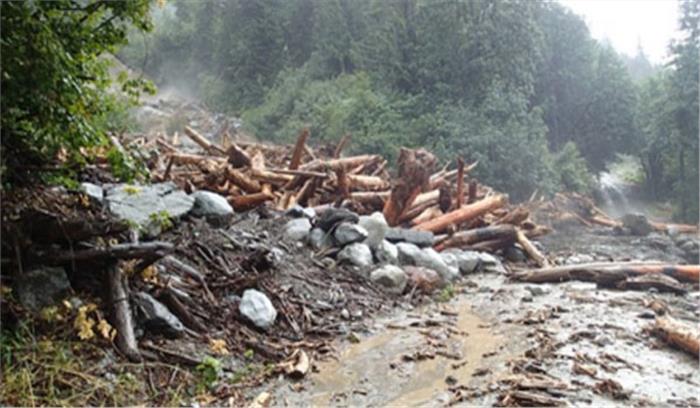 नागालैंंड में भूस्खलन से सौ लोग बेघर