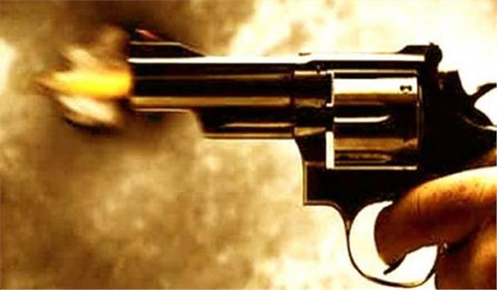 नगर पंचायत अध्यक्ष को बदमाशों ने मारी गोली नगर पंचायत अध्यक्ष को बदमाशों ने मारी गोली