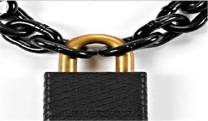 अध्यक्ष ने नपं कार्यालय में जड़ा ताला