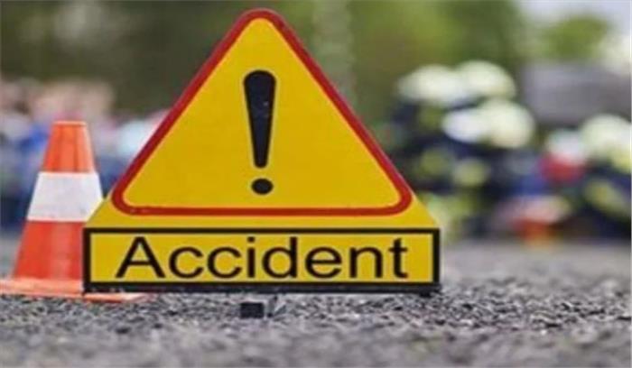 हिमाचल प्रदेश: स्कूल बस खाई में गिरने से सात की मौत