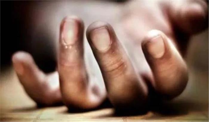 नरेला में ट्रॉली पलटने से श्रमिक की मौत, 6 घायल