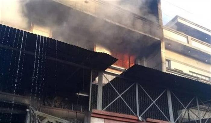 नरेला में जूते की फैक्ट्री में लगी आग, एक की मौत