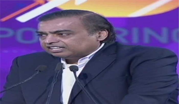तीन वर्षों में राज्य में दस हज़ार करोड़ रुपये का और निवेश किया जायेगा: अंबानी तीन वर्षों में राज्य में दस हज़ार करोड़ रुपये का और निवेश किया जायेगा: अंबानी