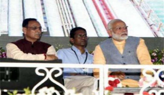 पीएम मोदी ने रो-रो फेरी सेवा के पहले चरण का शुभारंभ किया