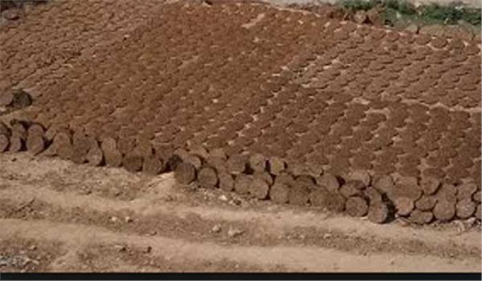 ‘गोबर धन योजना’ के लिए ऑनलाइन ट्रेडिंग प्लेटफार्म बनाया जाएगा