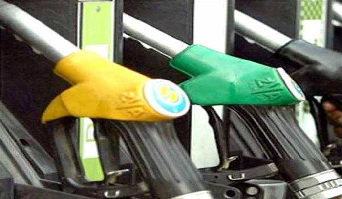 वाराणसी में लोगों ने साइकिल रैली निकाल कर ईंधन बचाने की ली शपथ