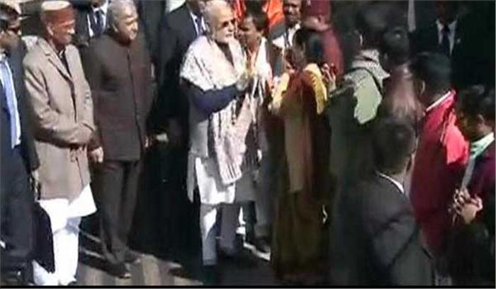 पीएम मोदी केदारनाथ के दर्शन के लिए पहुंचे 
