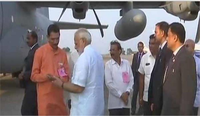  पीएम मोदी केरल के ओखी प्रभावित क्षेत्रों के दौरे पर