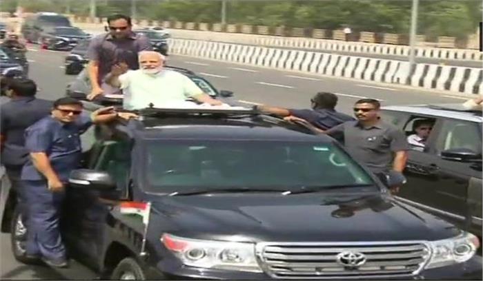 पीएम मोदी ने  देश के पहले 14 लेन के दिल्ली-मेरठ एक्सप्रेस-वे का किया उद्घाटन 