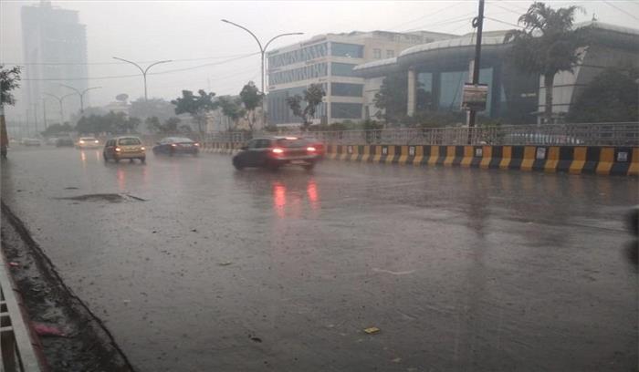 दिल्ली-एनसीआर में दिनभर बारिश, ओलावृष्टि के आसार