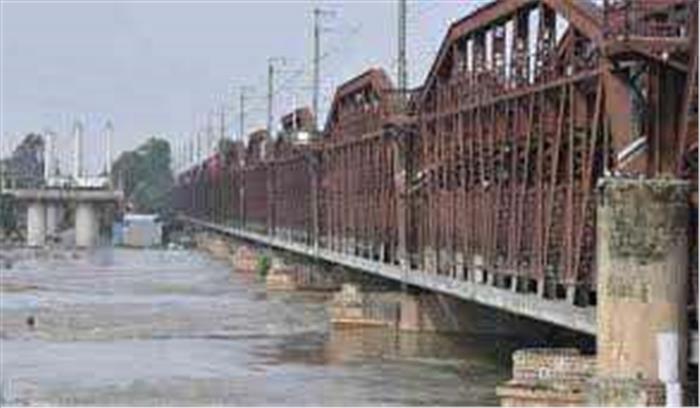 बाढ़ प्रभावित इलाकों में राहत, पुनर्वास कार्य तेजी पर