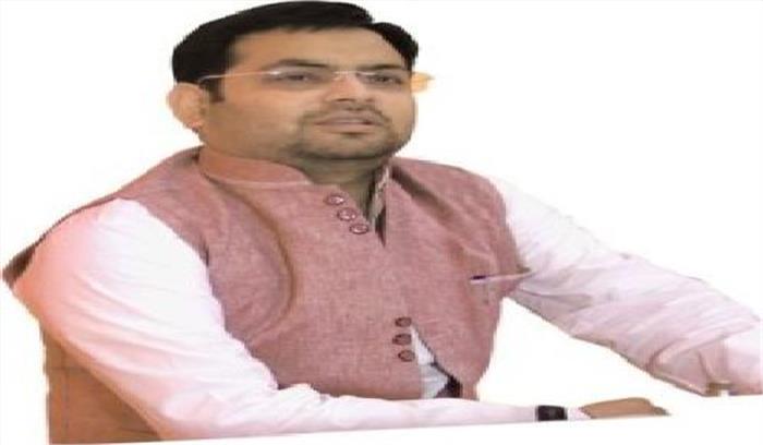 ऋण मोचन योजना किसानों के साथ धोखा: दीक्षित