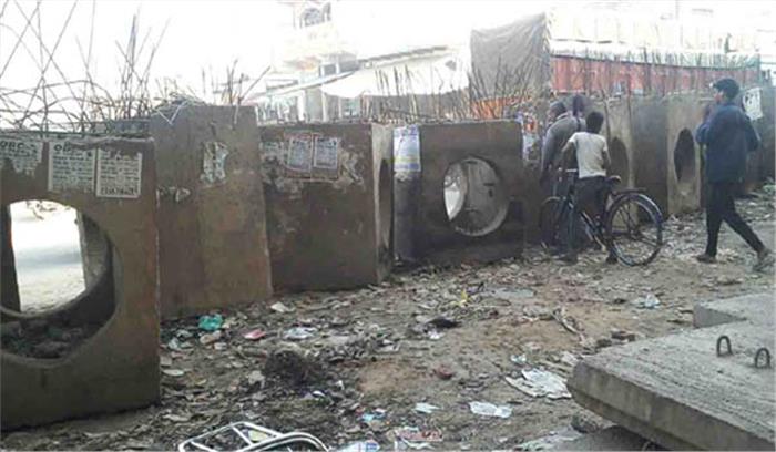 वाहन चालक लम्बी दूरी तय करने को लेकर परेशान