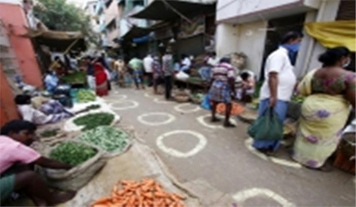 लॉकडाउन से 60.9 फीसदी भारतीयों को महंगा खरीदना पड़ रहा जरूरी सामान