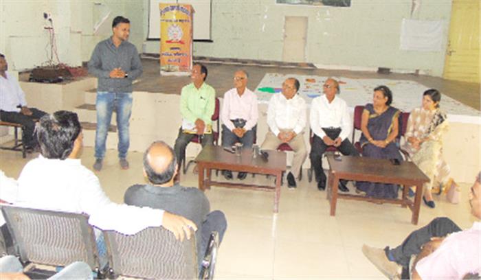 फूलचंद अग्रवाल स्मृति में महाविद्यालय एलूमनी एसोसिएशन का गठन फूलचंद अग्रवाल स्मृति में महाविद्यालय एलूमनी एसोसिएशन का गठन