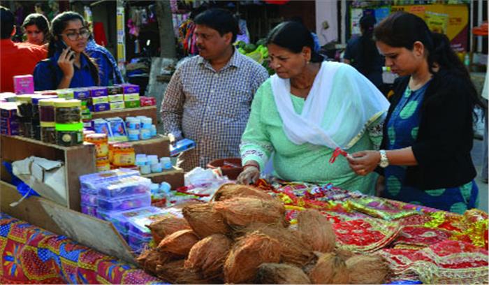 नवरात्र शुरू होते ही चढ़ गया बाजार का भाव