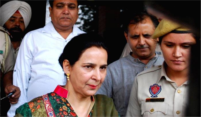 नवजोत कौर सिद्धू ने कांग्रेस से बनाई दूरी, बोलीं- अब मैं किसी भी पार्टी में नहीं