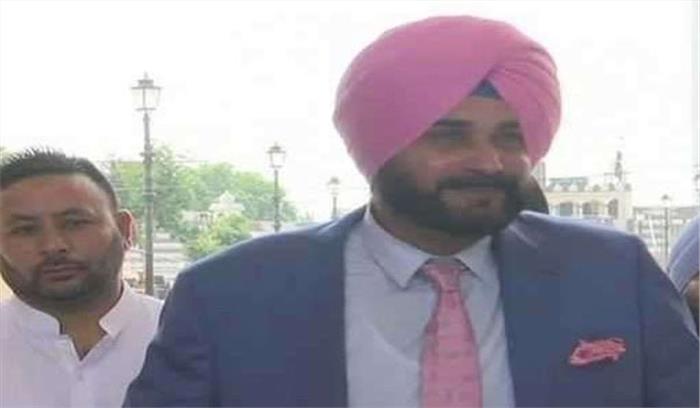 नवजोत सिंह सिद्धू ने पाकिस्तान यात्रा को लेकर भाजपा पर बोला हमला नवजोत सिंह सिद्धू ने पाकिस्तान यात्रा को लेकर भाजपा पर बोला हमला