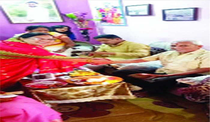 नवापारा-राजिम : परसदा में रक्षाबंधन का पर्व मनाया गया 