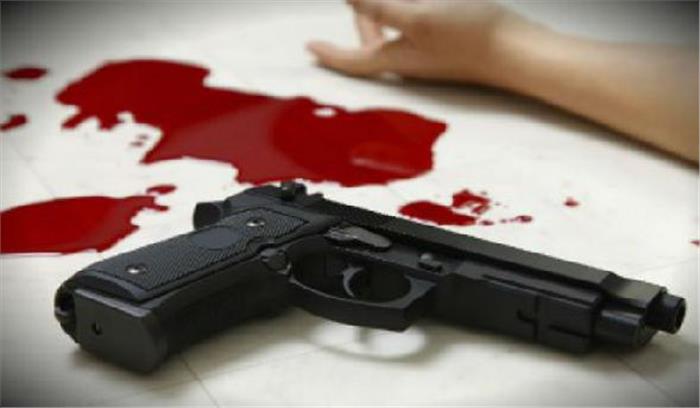 संदेह में ग्रामीण की गोली मारकर हत्या