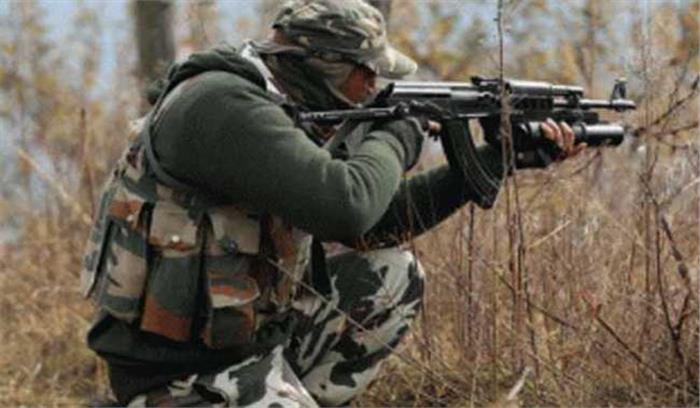 नक्सलियों से मुठभेड़ में चार पुलिस कर्मी शहीद,आठ घायल