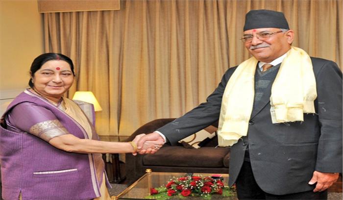 सुषमा स्वराज ने की नेपाल कम्युनिस्ट पार्टी के अध्यक्ष पुष्प कमल दहल प्रचंड से मुलाकात