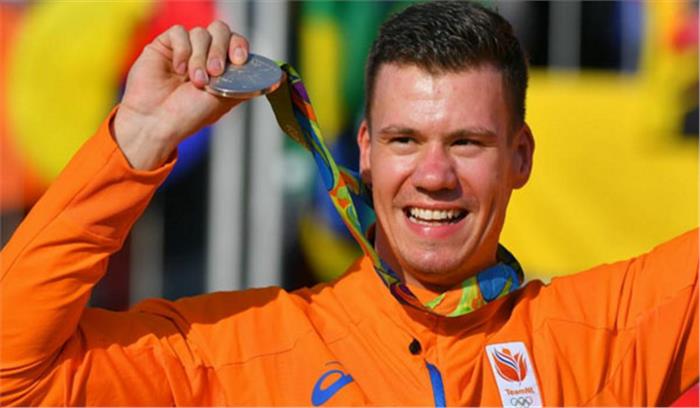 नीदरलैंड्स के साइकिलिंग एथलीट जेले वान गोरकोम दुर्घटना के बाद कोमा में नीदरलैंड्स के साइकिलिंग एथलीट जेले वान गोरकोम दुर्घटना के बाद कोमा में