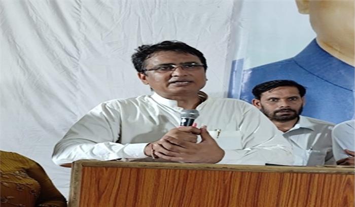 आप ने 7 साल में दलित छात्रों के लिए क्या किया : कांग्रेस