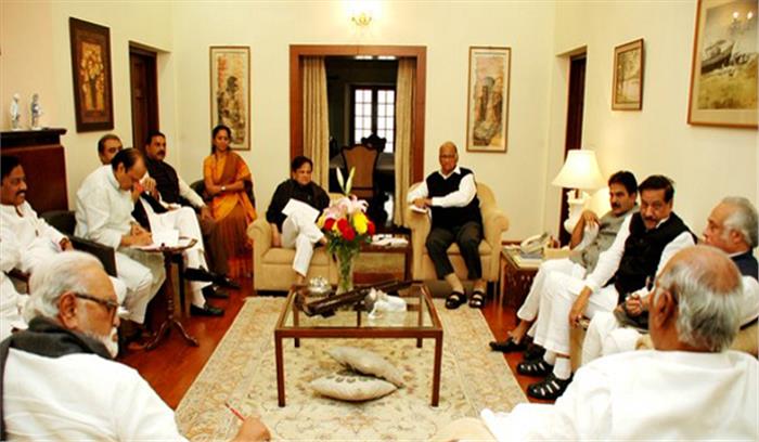 महाराष्ट्र में गठबंधन सरकार के गठन के आसार बढ़े