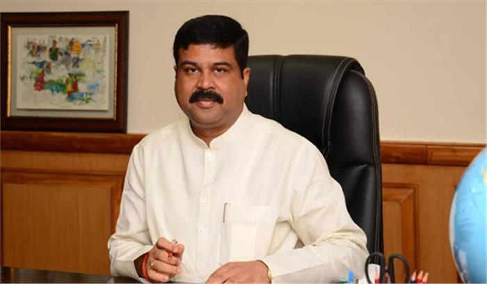 इलाहाबाद विश्वविद्यालय में रिक्त पड़े पदों को जल्द ही भरा जाएगा : धर्मेंद्र प्रधान