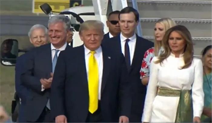 दिल्ली पहुंचे राष्ट्रपति डोनाल्ड ट्रंप दिल्ली पहुंचे राष्ट्रपति डोनाल्ड ट्रंप