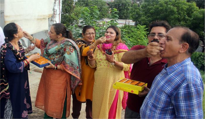 कश्मीरी पंडितों के आश्रितों को दाखिलों में मिलेगी रियायत