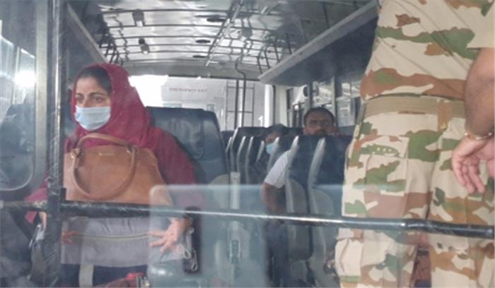 20 साल बहुत कुछ किया गया, पर अफगानिस्तान 100 साल पीछे चला गया : सांसद अनारकली कौर 20 साल बहुत कुछ किया गया, पर अफगानिस्तान 100 साल पीछे चला गया : सांसद अनारकली कौर