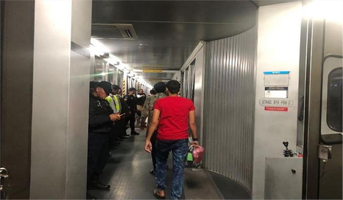 मेक्सिको ने अमेरिका जाने की कोशिश करने वाले 311 भारतीयों को वापस भेजा