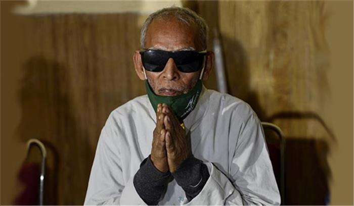 80 साल की उम्र में सुन रहा गालियां : मालिक बाबा का ढाबा